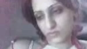 Aidra اس سے محبت کرتا پیچھے سے