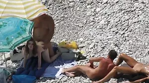 شدید کے ساتھ مقعد threesome کے اسابیلا ڈی سینٹوس اور Kalina Ry