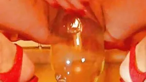 خوشیوں کی Butthole کے ساتھ گل داؤدی