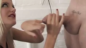 چھ فٹ سے رقص فلور