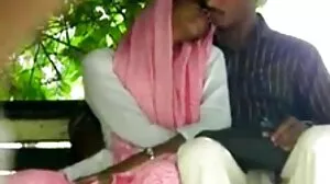 Tasha کے دور حکومت کی مقعد Tinder کے تاریخ