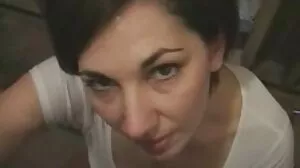موسم خزاں آتا ہے سب سے پہلے مقعد