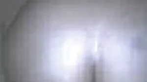 کی طرف سے چوسا فٹ بال ماں