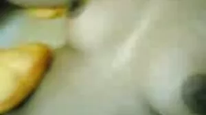 انتہائی اندردخش کے ساتھ کام وایلیٹ منرو اور ہی منرو