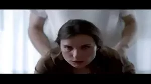 وہ ، سے محبت کرتا ہے جلد اور ہلچل