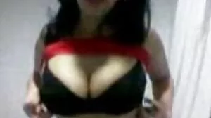 لینا محبت کرتا ہے شراب اور اچھے وقت